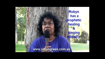 Robyn Green healed from blindness 