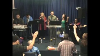 11142010 HERE I AM TO WORSHIP