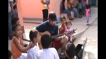 Singing to Kids in Conevisa, Guatemala 