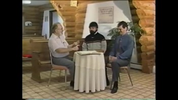 Toute la Bible en Parle-B93-06-1993-10-15 Avec Fernand Saint-Louis Invités: Jean-Marc Bolduc &amp; François Bédard Artiste: Chorale de Sherbrooke Chanson: Et tu me chercheras 15 octobre 1993 Site Web: https://www.lfv.qc.ca/

