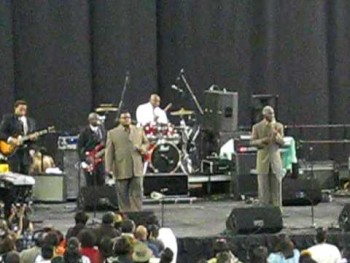 Lee Williams & The Spiritual QC’s I Cant Give Up!!!