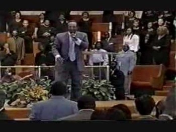 Dr. Rayford T. Iglehart sings with Bishop Paul S. Morton 
