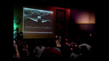 Worship lead by Set Free at Friday Night High Octane At Broken Chains Church in The Woodland Mall in Bowling Green, Ohio 
https://www.myspace.com/bccbrokenchainschurch
https://www.brokenchainschurch.org Also on Facebook!