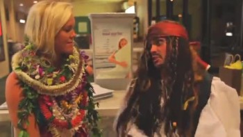 Captian Jack Sparrow Inteviews Bethany Hamilton 