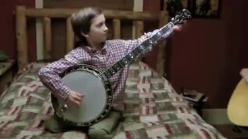 8 Year Old Plays Banjo 