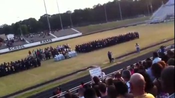 Student Prays at HS Graduation and gets mocked 