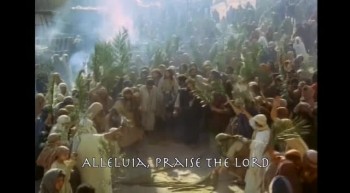 This video is intended as a tribute to the 1977 production of Franco Zeffirelli's Jesus of Nazareth and we bear no claim to its film content. It is set to the original song He's Born, (c) written by David Anthony, singer, composer & lyricist, as a gift to his mother. LIRICAS en español SIGUEN:(digitar Show more)<br />"Oí una historia cuando era joven,<br /> de un amor como no otro.<br />En la Tierra, si, El nacería<br />y supo lo que sufriría<br />No lo que Uds. consideran un REY<br />pero El supo lo que hacía, <br />Un mensaje nos traería<br /> de que significa ser humano.<br />Justo como tu, justo como yo,<br />carne y hueso para que podamos VER<br />El ha nacido, El ha nacido<br />Ale, Aleluya,<br /> Si, yo de veras lo creo.<br />Ale, Aleluya, El salvo al mundo entero.<br />Aleluya, alaba al SENOR,<br /> ángeles cantan arriba,<br />Ale, Aleluya, REGOCIJATE y SIENTE SU AMOR.<br />El ha nacido, El ha nacido, El ha nacido, El ha nacido .....<br />________<br />(COMENTARIOS SON BIENVENIDOS)<br /><br /><br /><br /><br />
