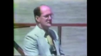 Toute la Bible en Parle-A86-05-1986-03-31<br />Avec Fernand Saint-Louis<br />Invités: Jean & Monique Villeneuve<br />Thème: Vivre par la foi<br />Artiste: Jean-Yves Boulianne<br />Chanson: Nous Le verrons <br />31 mars 1986<br />Site Web: https://www.lfv.qc.ca/ <br />