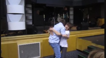 Ultimate Hug War 