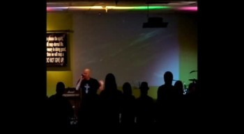 Worship lead by Set Free<br />at Friday Night High Octane <br />At Broken Chains Church<br />in The Woodland Mall in Bowling Green, Ohio<br />https://www.brokenchainschurch.org<br />https://www.facebook.com/bccbrokenchainschurch<br />https://twitter.com/bccbrokenchains<br />https://www.ustream.tv/user/brokenchainschurch<br />https://brokenchainschurch.tumblr.com/