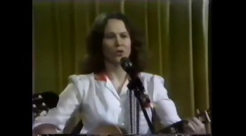 Toute la Bible en Parle-A83-02-1983-02-04 Avec Fernand Saint-Louis Artistes: Suzie Frey & Loïs Kerr Chanson: Né de la poussière 4 février 1983 Site Web: https://www.lfv.qc.ca/