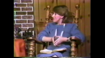 Toute la Bible en Parle-B83-08-1983-12-02<br />Avec Fernand Saint-Louis<br />Invitée: Huguette Gingras<br />Thème: Témoignage de Huguette Gingras  <br />4 novembre 1983<br />Site Web: http://www.lfv.qc.ca/<br />