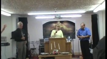 THE CARTER FAMILY SINGING AT VICTORY FAITH CENTER HOLINESS CHURCH IN SPARTANBURG SC APRIL 7 2012    I KEEP PRAYING 