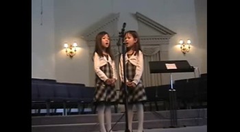 7 Year Old Twins Sing Amazing Grace 