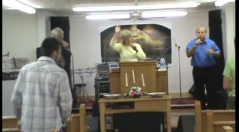 THE CARTER FAMILY SINGING AT VICTORY FAITH CENTER HOLINESS CHURCH IN SPARTANBUR SC APRIL 7 2012 LONG AS I GOT KING JESUS 