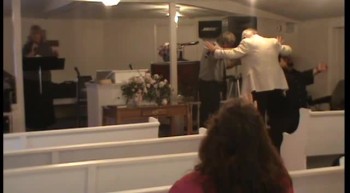 THE CARTER FAMILY SINGING AT FREEDOM LIGHT PENTECOSTAL HOLINESS CHURCH APRIL 22 2012 I KEEP PRAYING PRAYING FOR OTHERS 