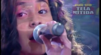 WOW! Cute! Michely Manuely in 1ª Performance - Hallelujah 