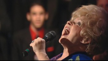 Brenda Lee - Just a Little Talk with Jesus (Live) 