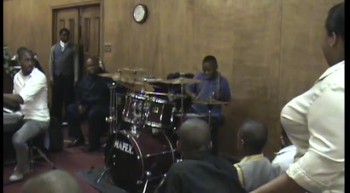 Amazing 11 year old drum solo 