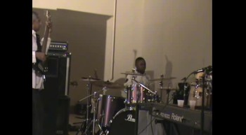 Awesome 11 year old drummer 