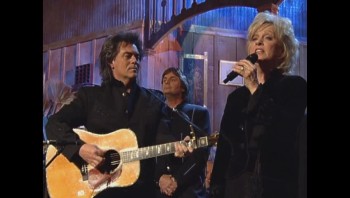 Connie Smith - Clinging to a Saving Hand (Live) 