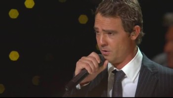 Ernie Haase Signature Sound - This Ole House / When the Saints Go Marching In (Medley) [Live] 
