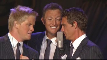 Bill Gaither and Ernie Haase Signature Sound - Walk With Me [Live] 