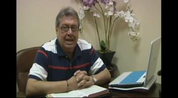 El Pastor Jorge Mitrani les da la bienvenida al Ministerio Israel Mi Heredad.