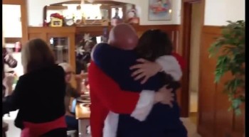 Disguised Soldier Surprises Entire Family on Christmas  