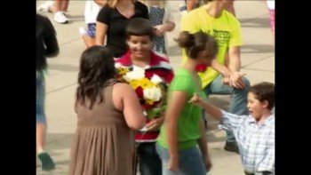 Lewis proposes to Lorena via a flashmob in Branson MO