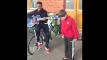 2 Irish Boys Were Caught Singing In The Streets - And Stunned Passerby's!  