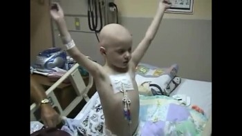 Boy With Cancer Lifts Praises Up to Jesus 