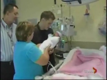 Michael Bublé Soothes Baby in ICU With Singing 