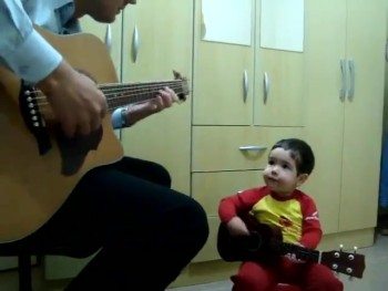 ADORABLE 2 Year-Old Plays Guitar and Sings a Beatles Song With His Daddy 