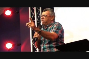 Pastor Moises Garcia de Cuba. Equilibrio 