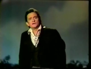 Johnny Cash Praises God by Singing The Battle Hymn of the Republic 