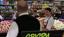Food shoppers a Drakes Supermarket in Australia got a fantastic opera performance surprise right in the middle of the Produce section!  