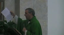 Homilía en Tapia (Asturias).<br />Relación entre el hombre, el dinero y Dios.