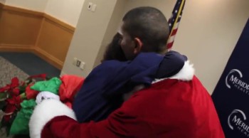 Soldier Disguised as Santa Gives Mom a Big Surprise 