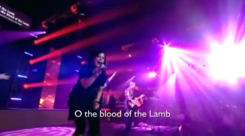Kari Jobe - O The Blood (Live With lyrics) 