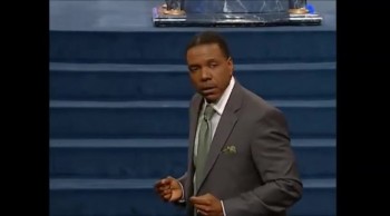 Creflo Dollar - God's Favor Doesn't Depend On You 5 