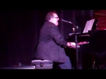 Matt Mattero Live At the Music Den 7-10-14.wmv