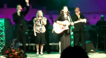 Soloist Tori Salazar and Aloma Baptist Church's praise team leads the congregation in singing Christy Nockel's "You Revive Me".  Aloma continues to worship the Lord.<br />
