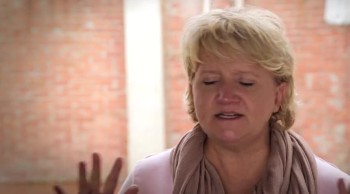 Why was Chonda Pierce in Colombia?