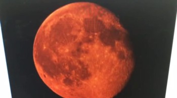 'Blood Moon' 1 Hour Late And Blood Red 'Prophecy Alert' 