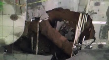 BREAKING: 'Massive Sinkhole In Brooklyn, New York' 
