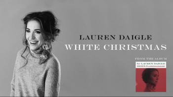 Lauren Daigle - White Christmas 