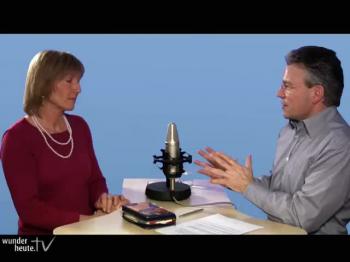 Angelika Amend aus Rickenbach, Deutschland, suchte den Sinn ihres Lebens und kam dabei mit esoterischen Themen in Berührung. Durch ihren Beruf als Sport- und Gymnastiklehrerin wurde sie häufig mit körperlichen und seelischen Problemen von Menschen konfrontiert. Die Frage nach der Antwort auf dieses Leid führte sie zu esoterischen Praktiken. Doch dies führte sie in eine Sackgasse. Denn trotz beruflichem Erfolg – sie lehrte Esoterik und bot vielerlei Kurse und Seminare dazu an – scheiterte ihr Privatleben. Ihre Ehe drohte zu zerbrechen. Doch dann kam es zu einer entscheidenden Wende. Sie sagt: „Schon als Kind wollte ich immer alles haben, und das am liebsten sofort. Und dann fand ich, wonach ich mich so sehr sehnte: Alles - und das ist Jesus Christus!“