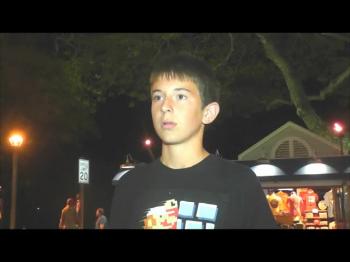 Street evangelism, Maui, Hawaii, Preaching the gospel of everlasting life through Jesus Christ