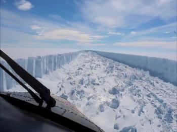 Antarctica Ice Shelf Collapses 